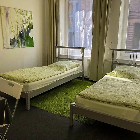 Bedpark Altona Pension Hamburg-Harburg Exteriör bild