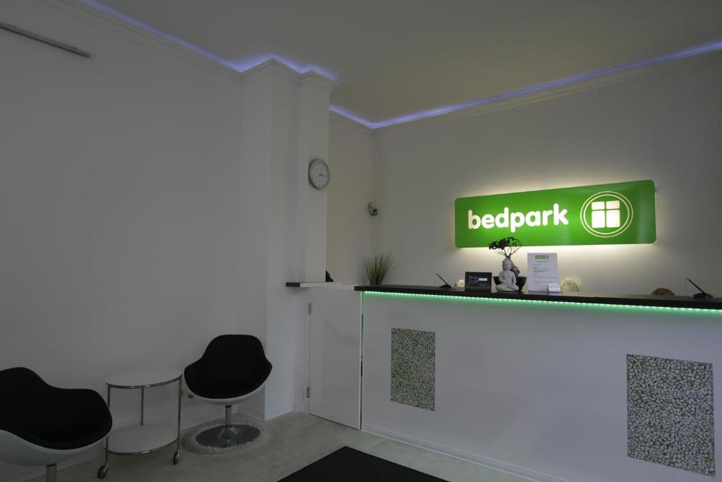 Bedpark Altona Pension Hamburg-Harburg Exteriör bild
