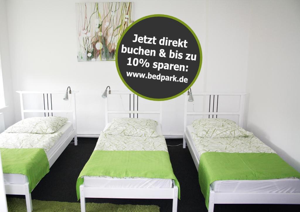 Bedpark Altona Pension Hamburg-Harburg Exteriör bild